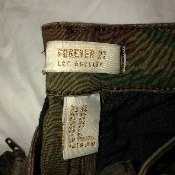 Skinny cargo camouflage jeans - Picture 3 of 3